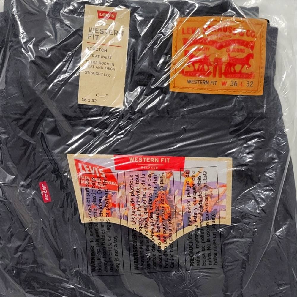 I received 2 of the same pair & I can't return them now. Selling one of the pair